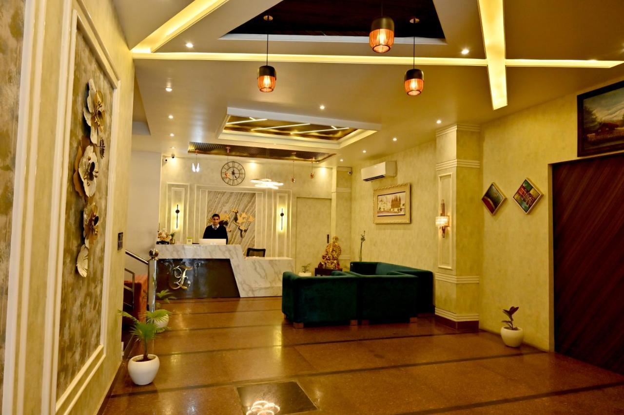 Hotel Elite - 5 Mins From Golden Temple อัมริตสา ภายนอก รูปภาพ